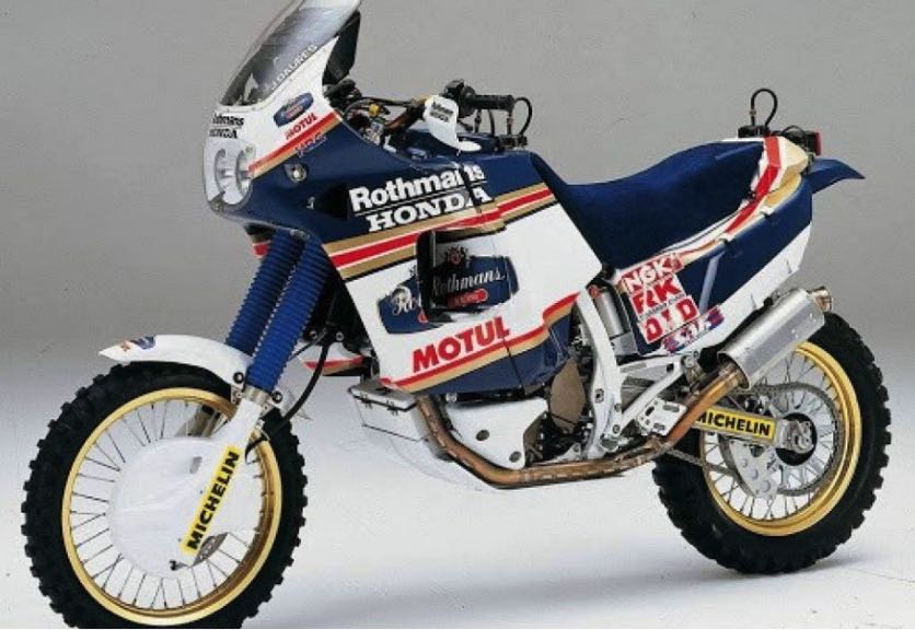 honda-africa-twin-1-NXR 750-1