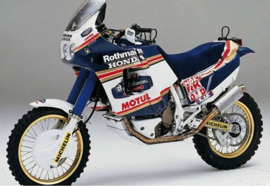 honda-africa-twin-1-NXR 750-1
